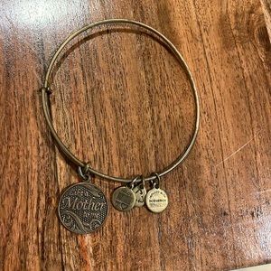 Alex and Ani Like A Mother to Me Charm Bracelet adjustable Bangle boho